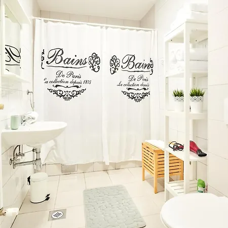 Royal Rei Appartement *